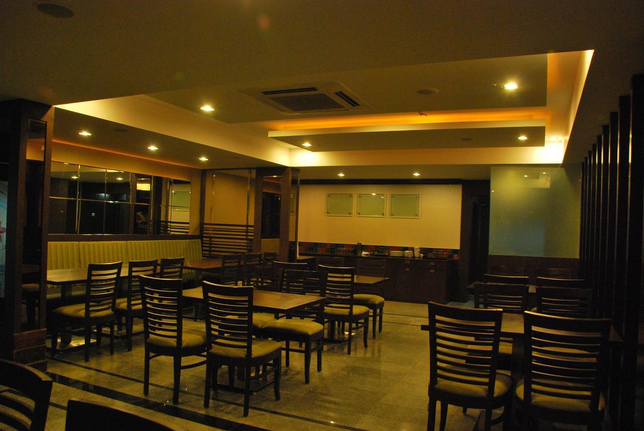 Oriva Vinflora Residency - Nr Lv Prasad Hospital, Banjara Hills 호텔 하이데라바드 외부 사진